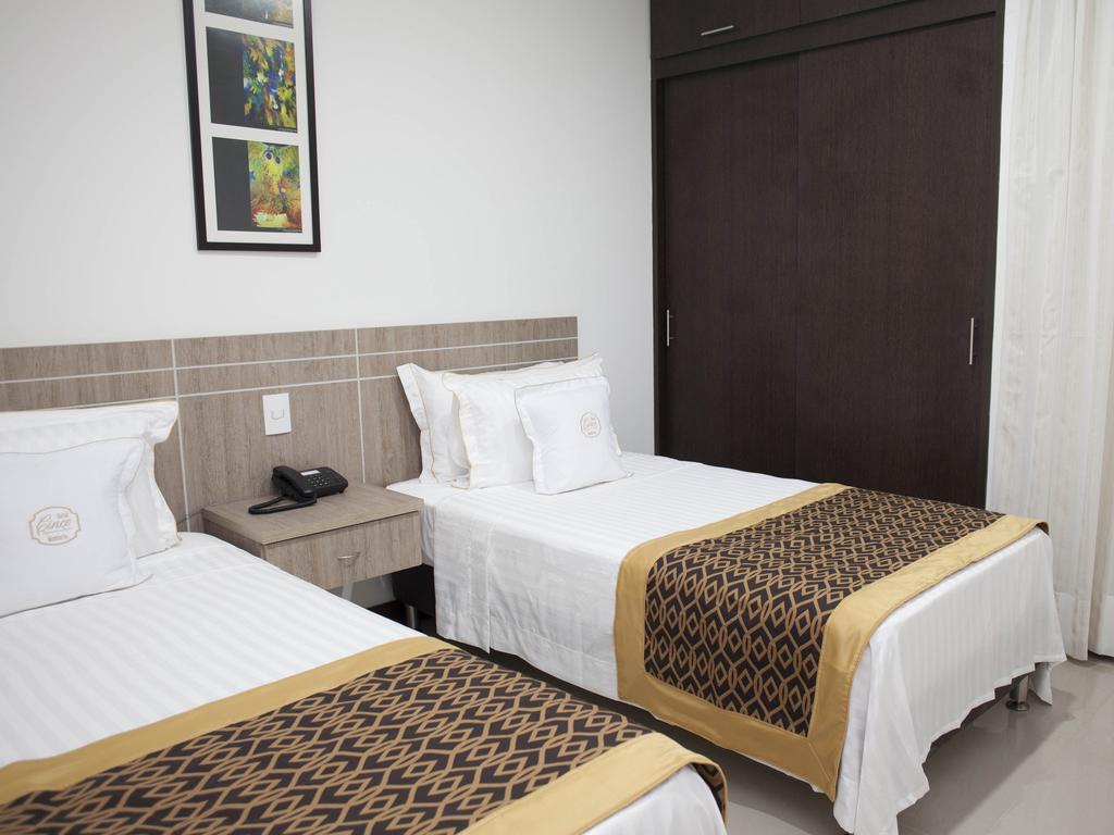 Hotel Cinco Montería Zimmer foto
